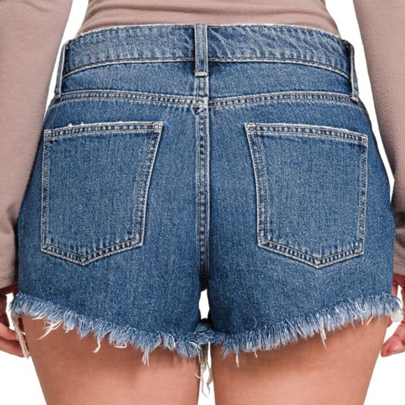 05 Boho Medium Wash Distressed Denim Shorts - Picture 4 of 6